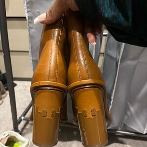 Brand new Tory Burch boots 8.5 size